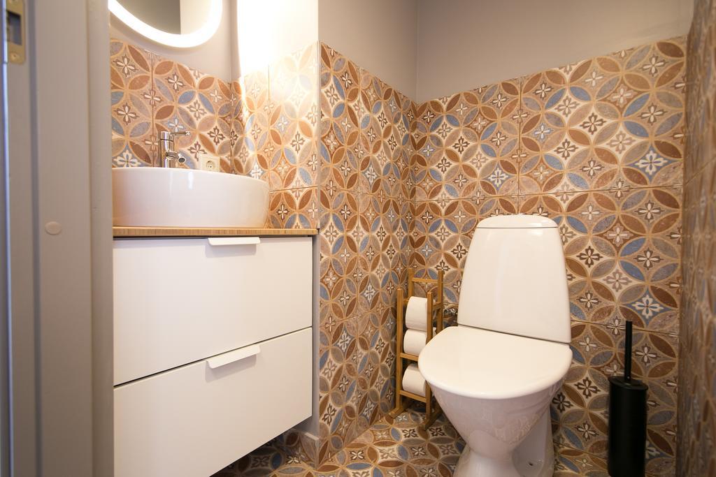 Sunny And Compact Apartment Riga Exterior photo